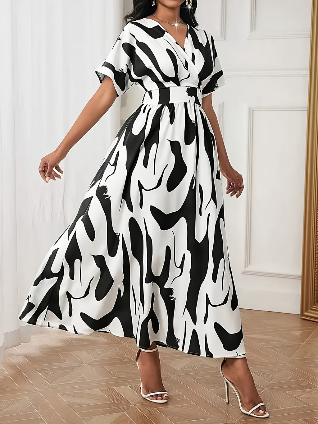 Color-block A-line dress with waist cinch - SalmanStore 