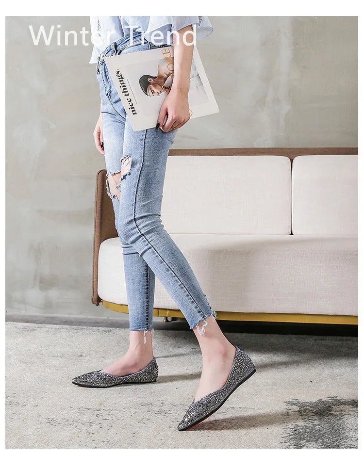 famous brand rivets flats women pointed toe glitter beading ballerian shoes shallow mouth sequined cloth moccasins plus size 43