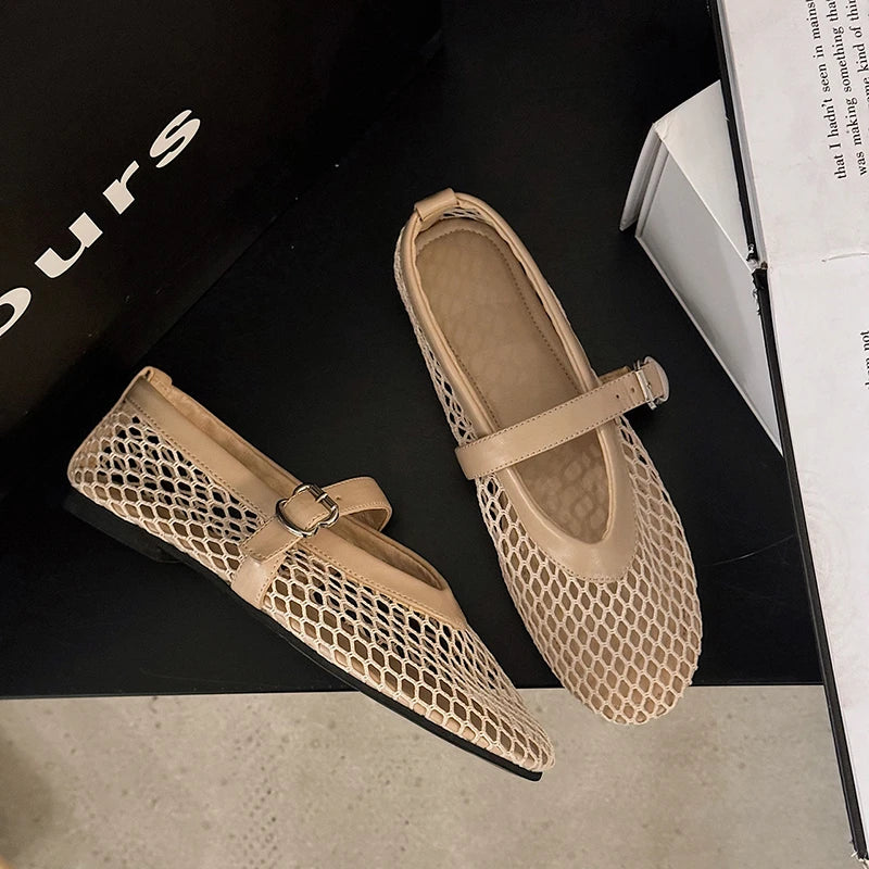 حذاء مسطح مدبب للنساء، مصمم بشكل كاجوال، حذاء باليه قابل للتنفس، صنادل شاطئ مجوفة للنساء، حذاء ماري جين، طراز جديد 2025