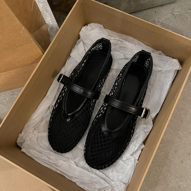 حذاء مسطح مدبب للنساء، مصمم بشكل كاجوال، حذاء باليه قابل للتنفس، صنادل شاطئ مجوفة للنساء، حذاء ماري جين، طراز جديد 2025