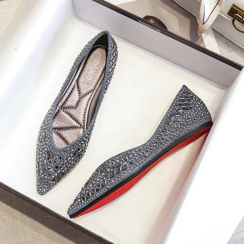 famous brand rivets flats women pointed toe glitter beading ballerian shoes shallow mouth sequined cloth moccasins plus size 43